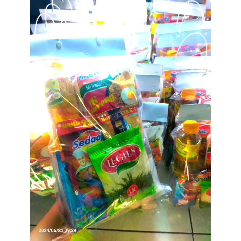 

paket sembako beras komplit