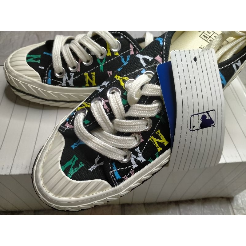 SEPATU SNEAKERS MLB
