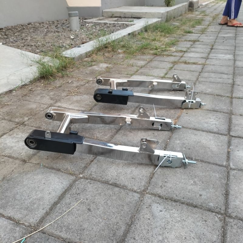 Swing Arm Kaze Chrome – Plat 3mm | CB GL MP Tiger | Semi PNP (Butuh Modif Rangka)