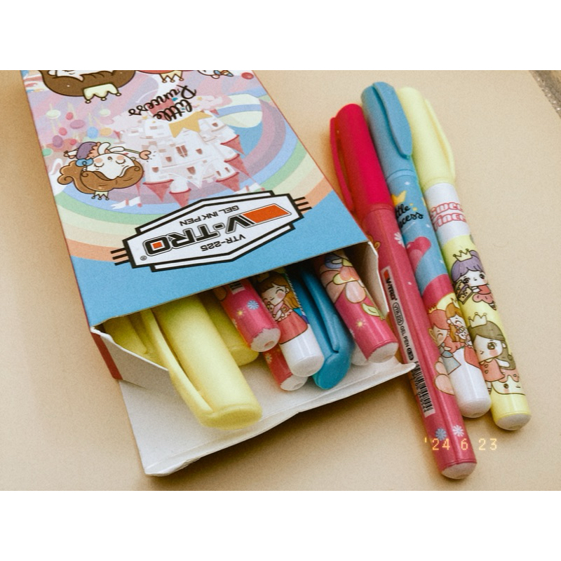 

1 box/12 pcs pulpen little princess