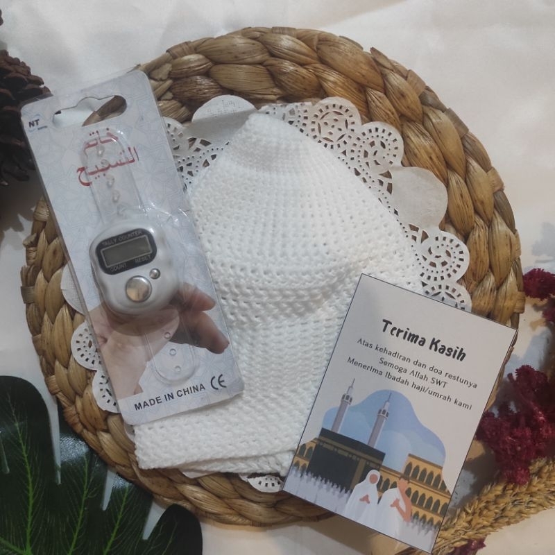 Souvenir umroh haji peci rajut dan tasbih digital