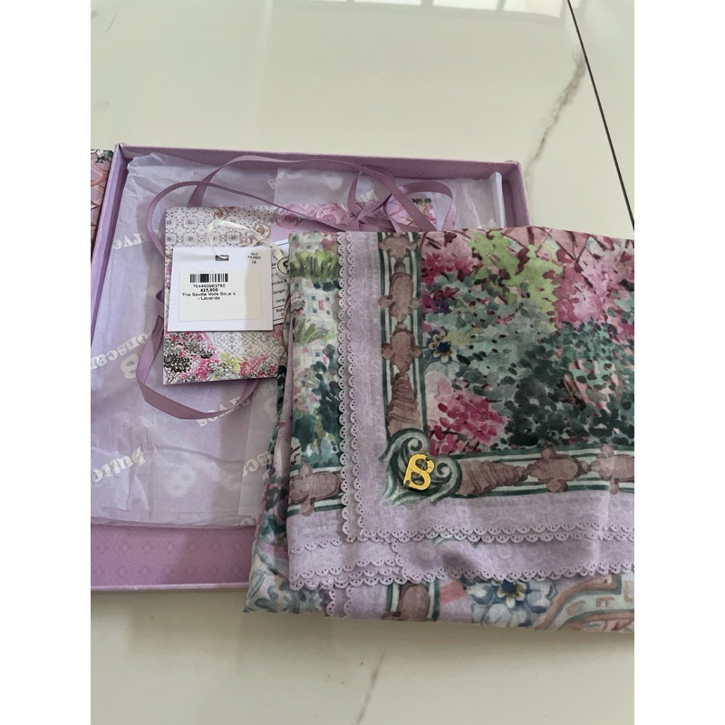 Preloved Buttonscarves Sevilla