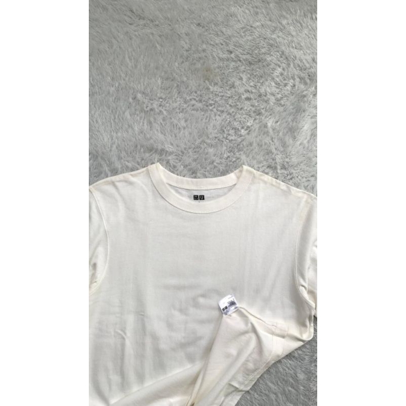 uniqlo basic tee