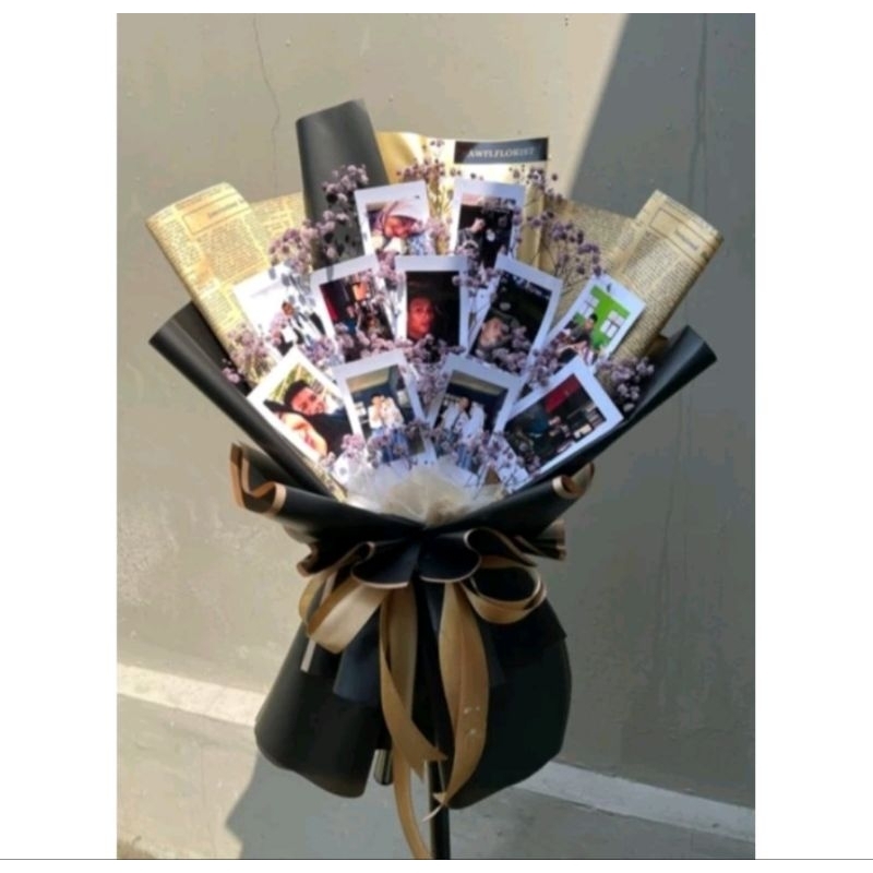 

Bouquet Polaroid