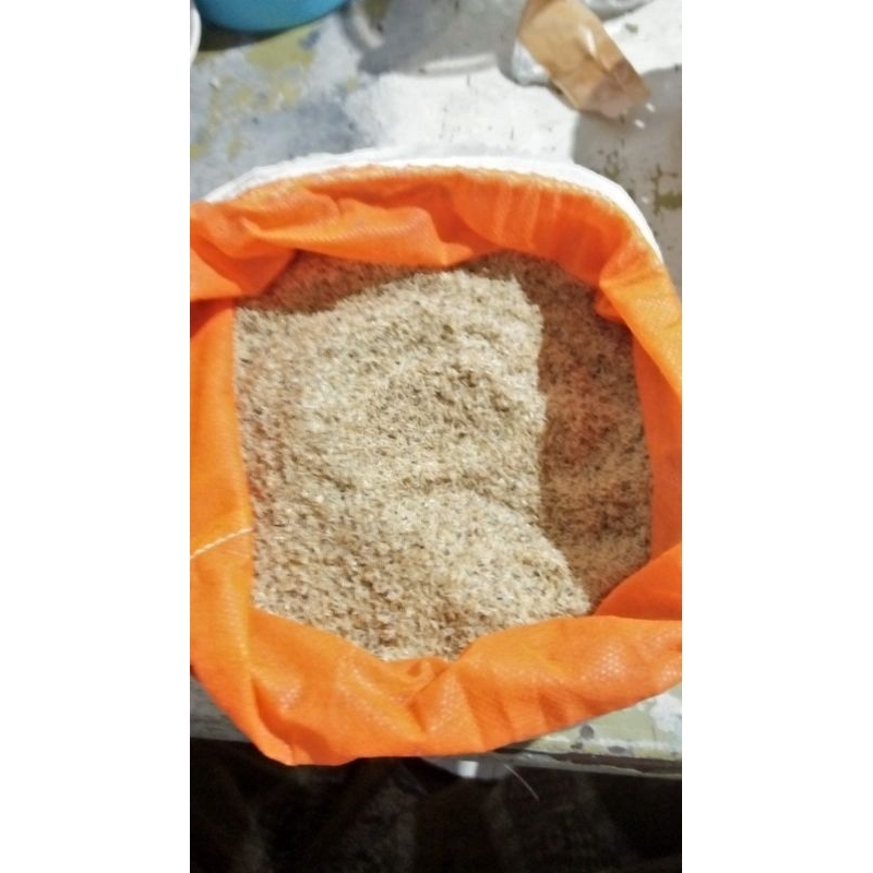 

Telur jangkrik madu 5ons-1kg