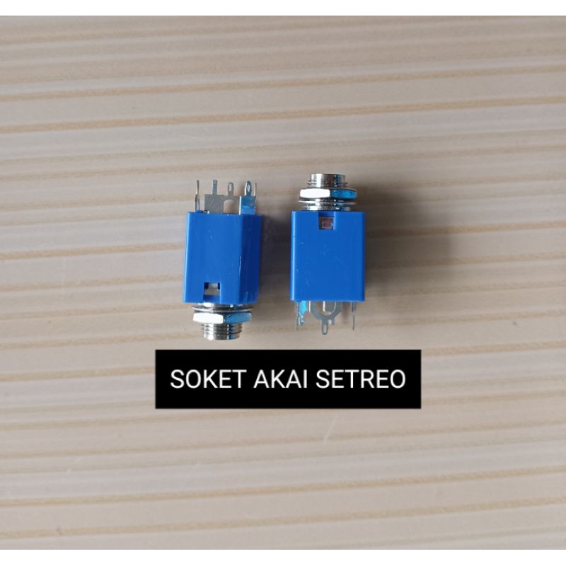 SOKET AKAI/MIC STEREO biru