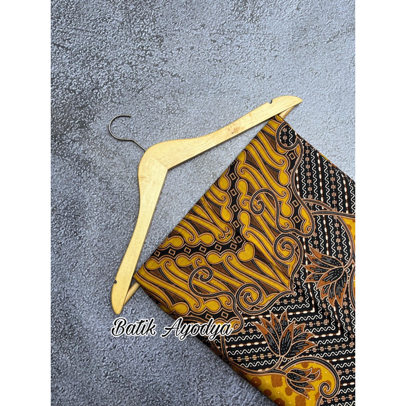 Kain Batik Solo AMARTA KUNING Bahan Rok / Bahan Rok Lilit / Bahan Rok Span / Bahan Tunik / Bahan Blo