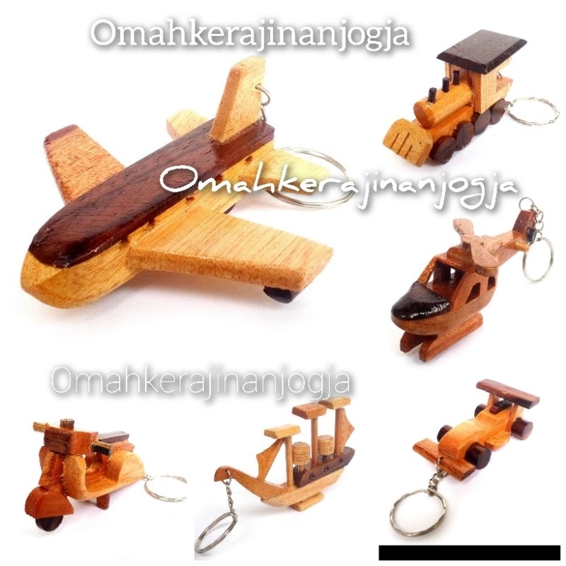 Gantungan Kunci Mobil Kayu . Souvenir. Gantungan Kunci Unik