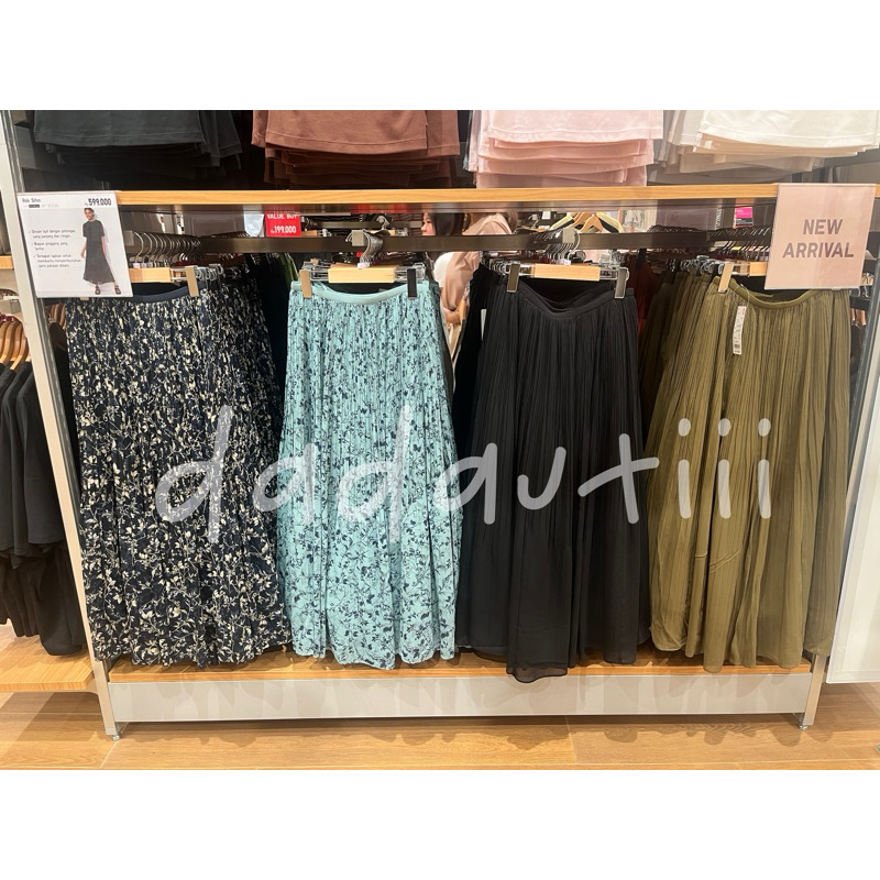 Rok Sifon Women Uniqlo