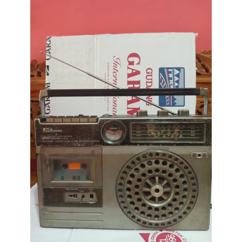 Radio Tape jadul JVC Nivico