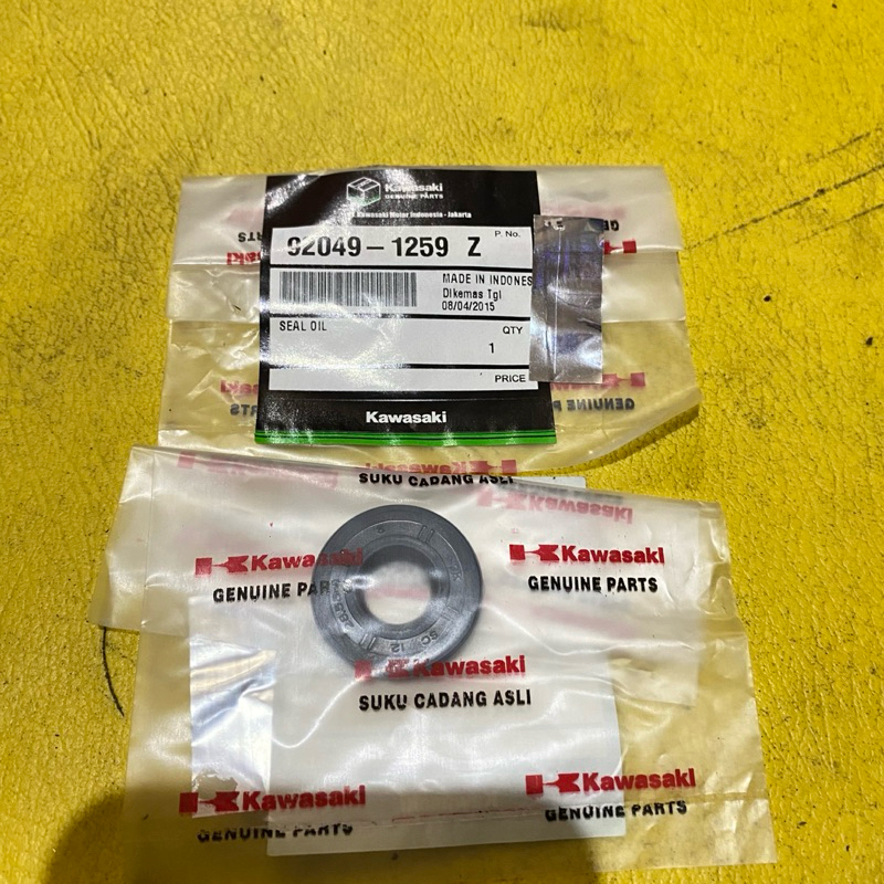 seal sil radiator water pump Kawasaki ninja R original