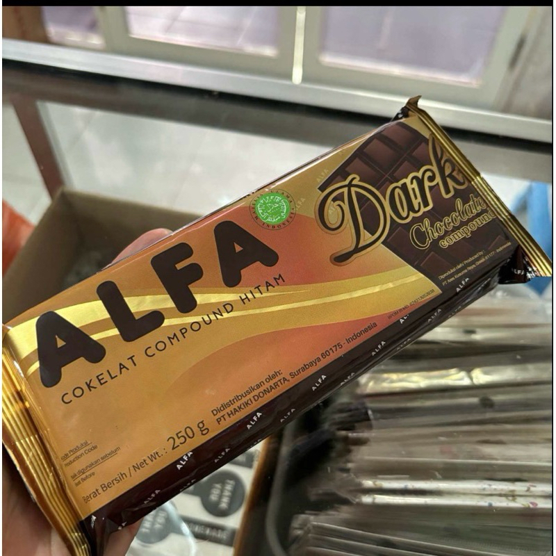 

Alfa coklat chocolate compound dark hitam 250 gr halal
