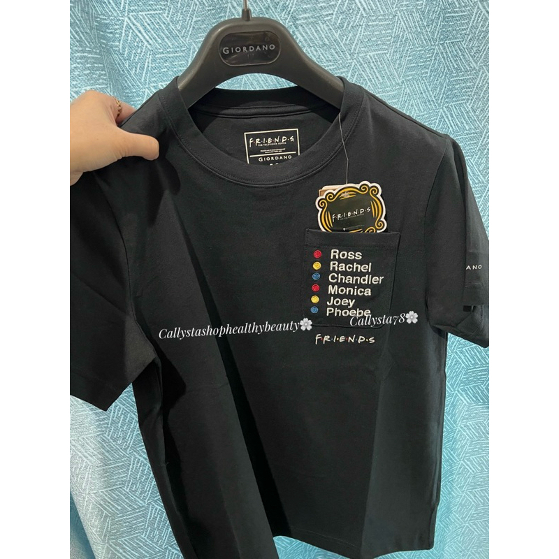 Giordano Tee Slim Fit Women Friends The Television Series Signature Black Size M sale from 399k