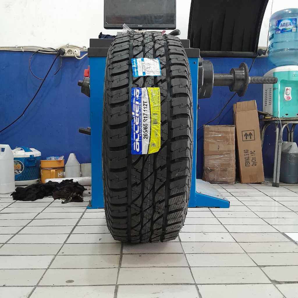 Ban Mobil Semi Offroad AT Fortuner Pajero 265 65 R17 ACCELERA OMIKRON A/T RING 17