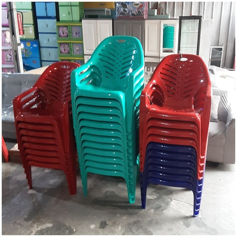 Kursi Santai /Kursi Teras Plastik Napolly