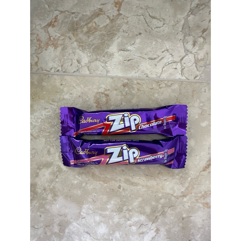 

CADBURY ZIP WAFER CHOCOLATE / CHOCOLATE STRAWBERRY