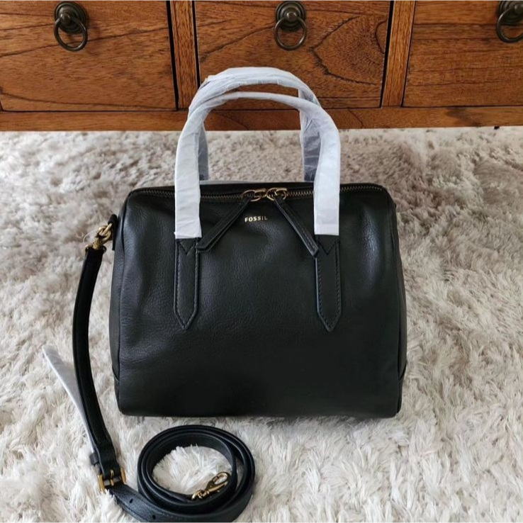 sydney satchel black