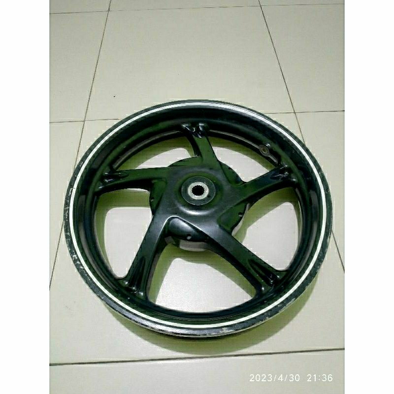 vleg pelek belakang Xeon karbu Xeon rc 125 Xeon gt original copotan kondisi mulus vleg lebar