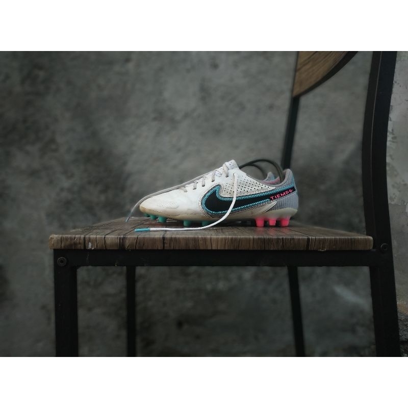 Sepatu Bola Nike Tiempo Legend 9 Elite AG