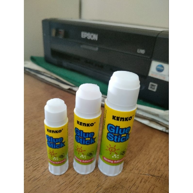 

lem stik glue stick lem kertas kecil tanggung besar 8gr 15gr 25gr