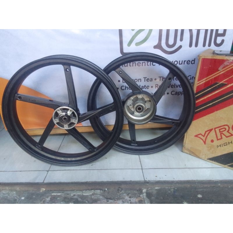 velg bintang velg balok Honda Megapro lama ring 17