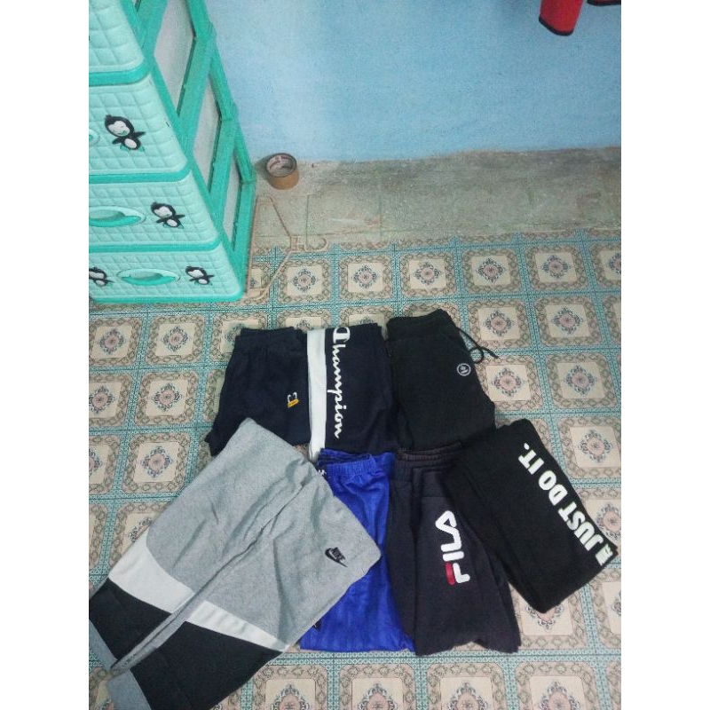 Borongan celana 8pcs x25