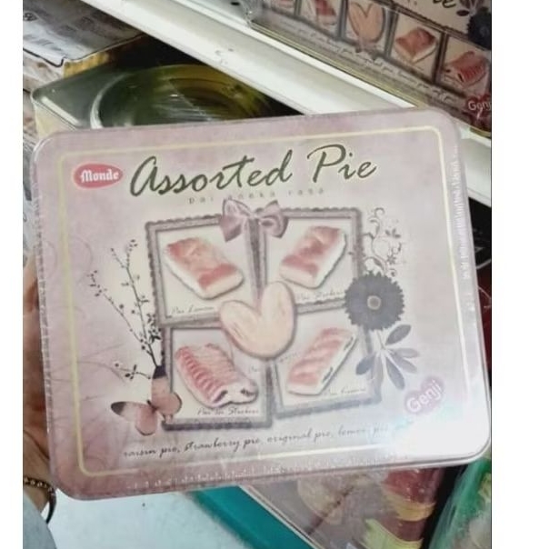 Monde Pie Aneka Rasa Assorted Pie Genji Kaleng 285g