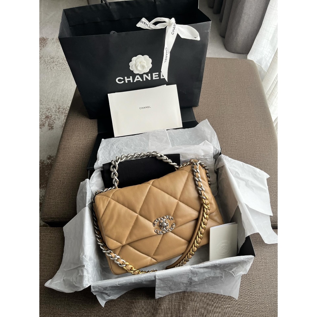 Chanel C19 medium/large caramel shoulder bag