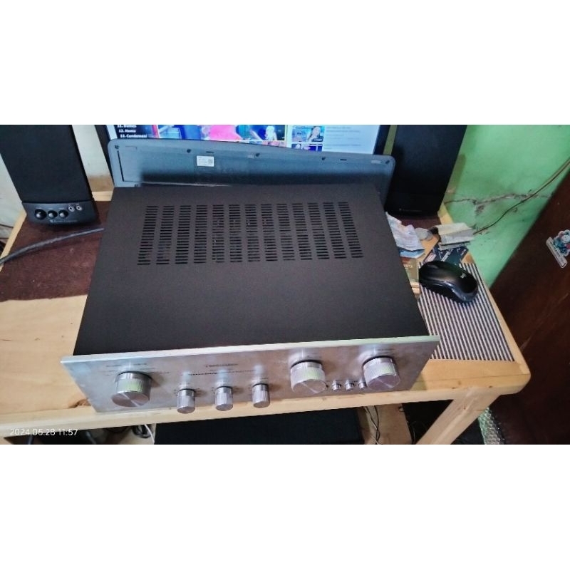 Amplifier technics SU-7600