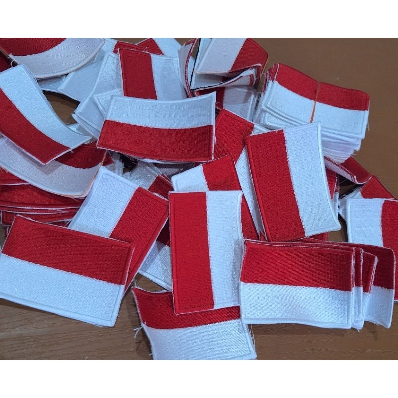 Patch / Emblem / Tempelan /aplikasi Bordir Bendera merah putih  uk 7.5x5cm
