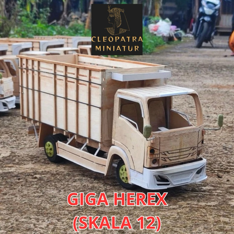 MINIATUR TRUK GIGA HEREX kabin jungkit (mentahan)