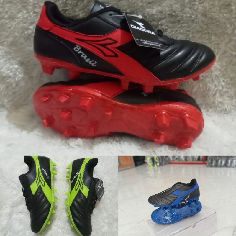 sepatu bola kulit anak