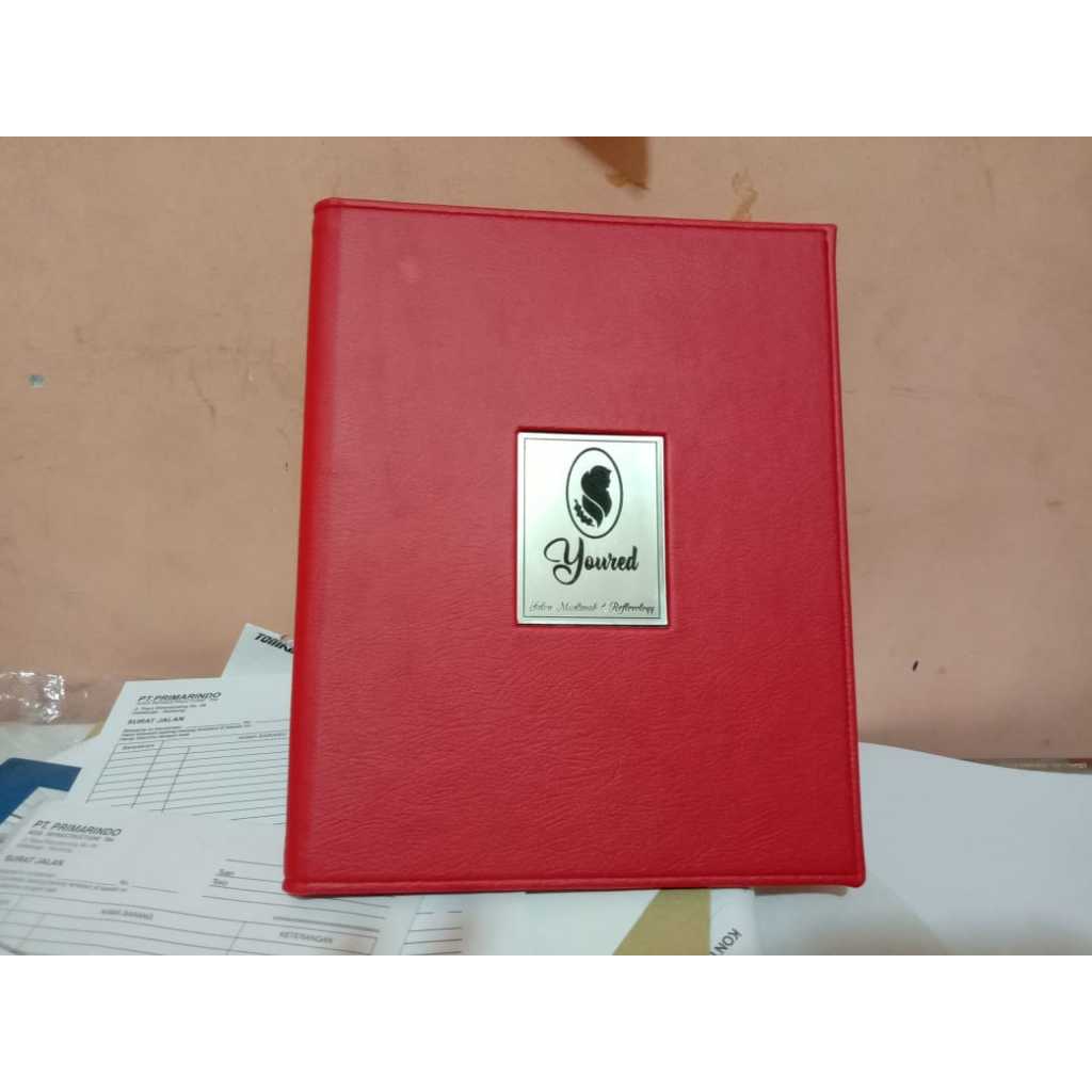 

BUKU MENU CUSTOM A4 SATUAN BAHAN Kulit logo di laser grafo / BUKU MENU RESTO CAFE HOTEL