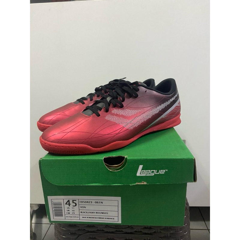 sepatu futsal league original size 45