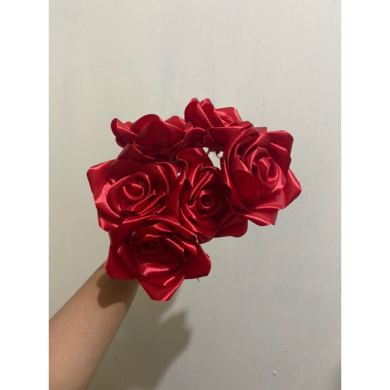 

MAWAR PITA SATIN SATUAN MERAH MAROON READY SIAP KIRIM SIAP PAKAI‼️‼️pita satin unik