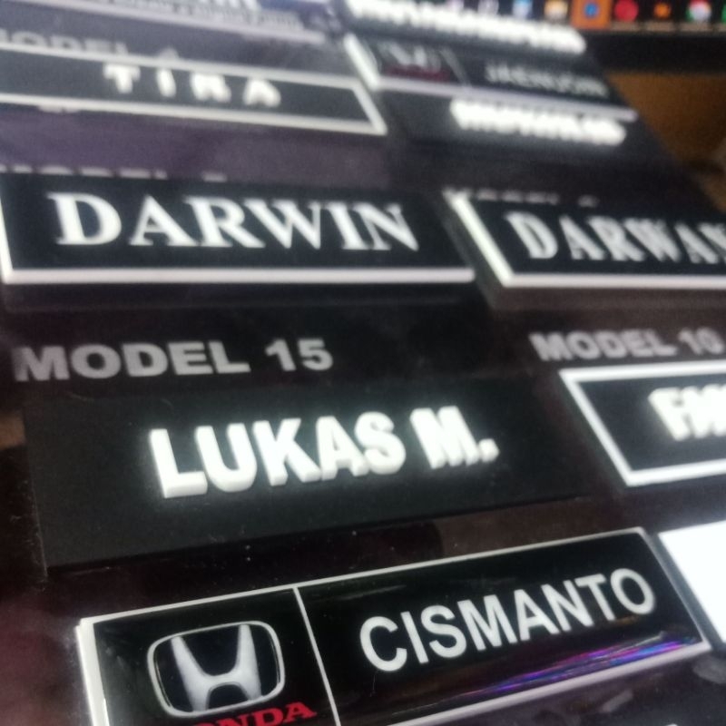 

Name Tag Timbul 3D / Name Tag Pdh/pdl Gravo Hitam Doft Bahan Acrilik Magnet, Peniti, Paku / Nametag Custom / Name Tag Custom / Papan Nama Dada Grafir timbul