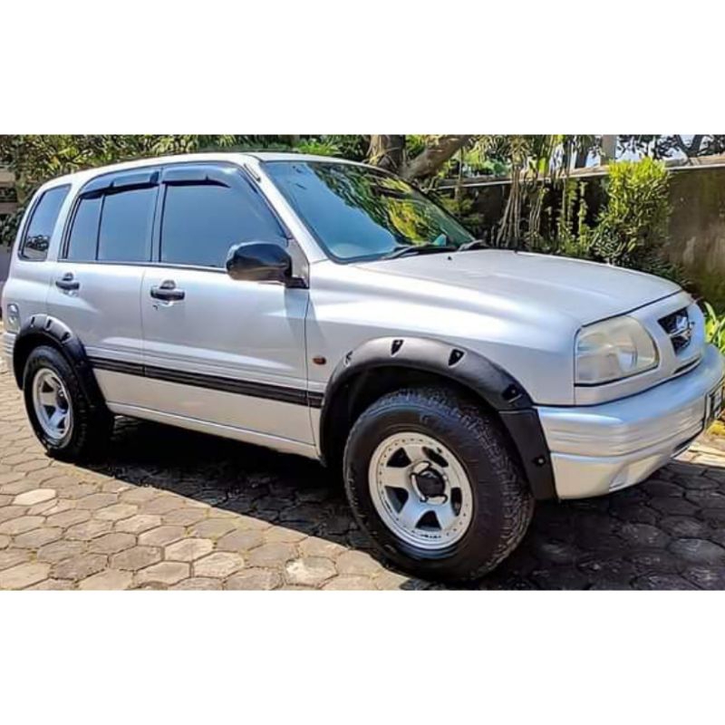 Over fender Suzuki Escudo gen2 model baut variasi