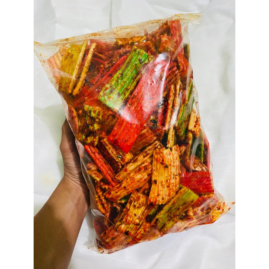 

seblak kerupuk jengkol warna pedas daun jeruk bumbu melimpah/kerupuk jengkol warna original daun jeruk kemasan 500gr 250gr 100gr