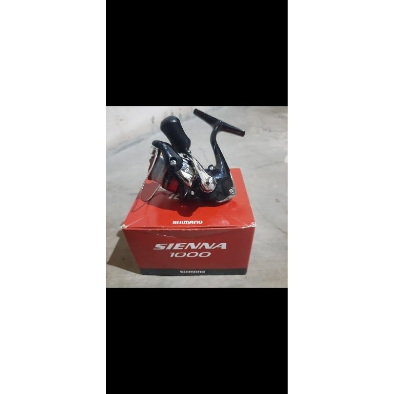 Reel shimano sienna 1000 second ( like new ) + benang pe falcon