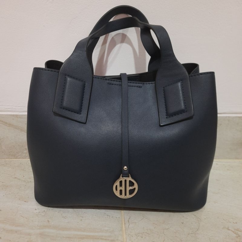 Tas Wanita HUSH PUPPIES 100% Original Warna Navy Ukuran Medium