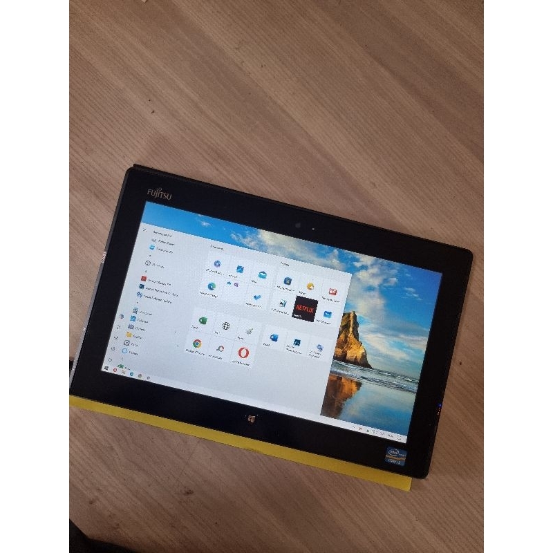 [READY STOCK] Fujitsu Tablet Windows 10 Genuine Core i5 RAM 4GB ROM64 Touchscreen Wifi Only