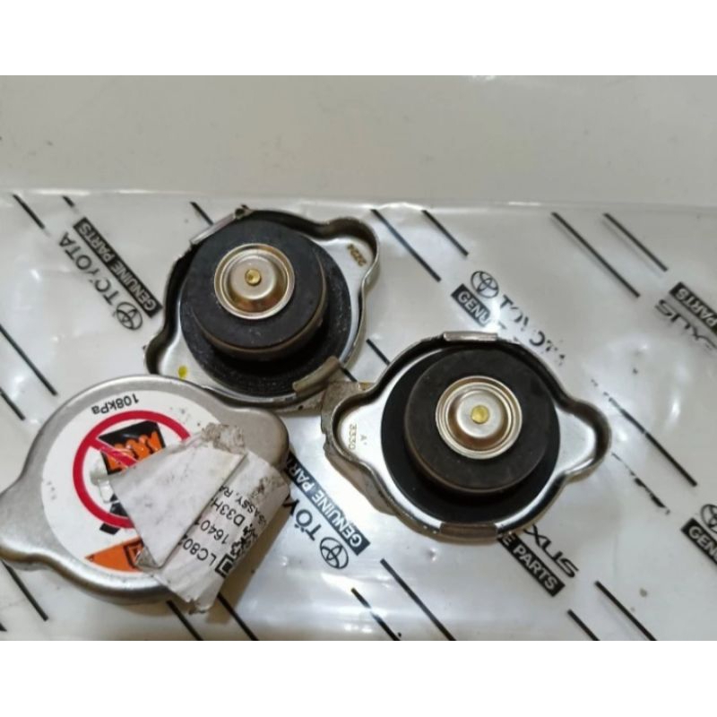 tutup radiator Avanza 2022 original
