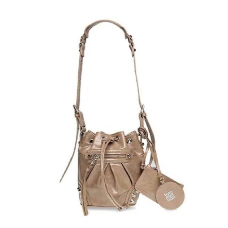 Steve Madden Bvally Preloved  Like New