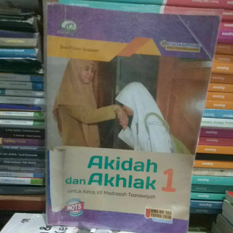 buku aqidah dan akhlak 1 untuk kelas 7 madrasah Tsanawiya penerbit Aqilah