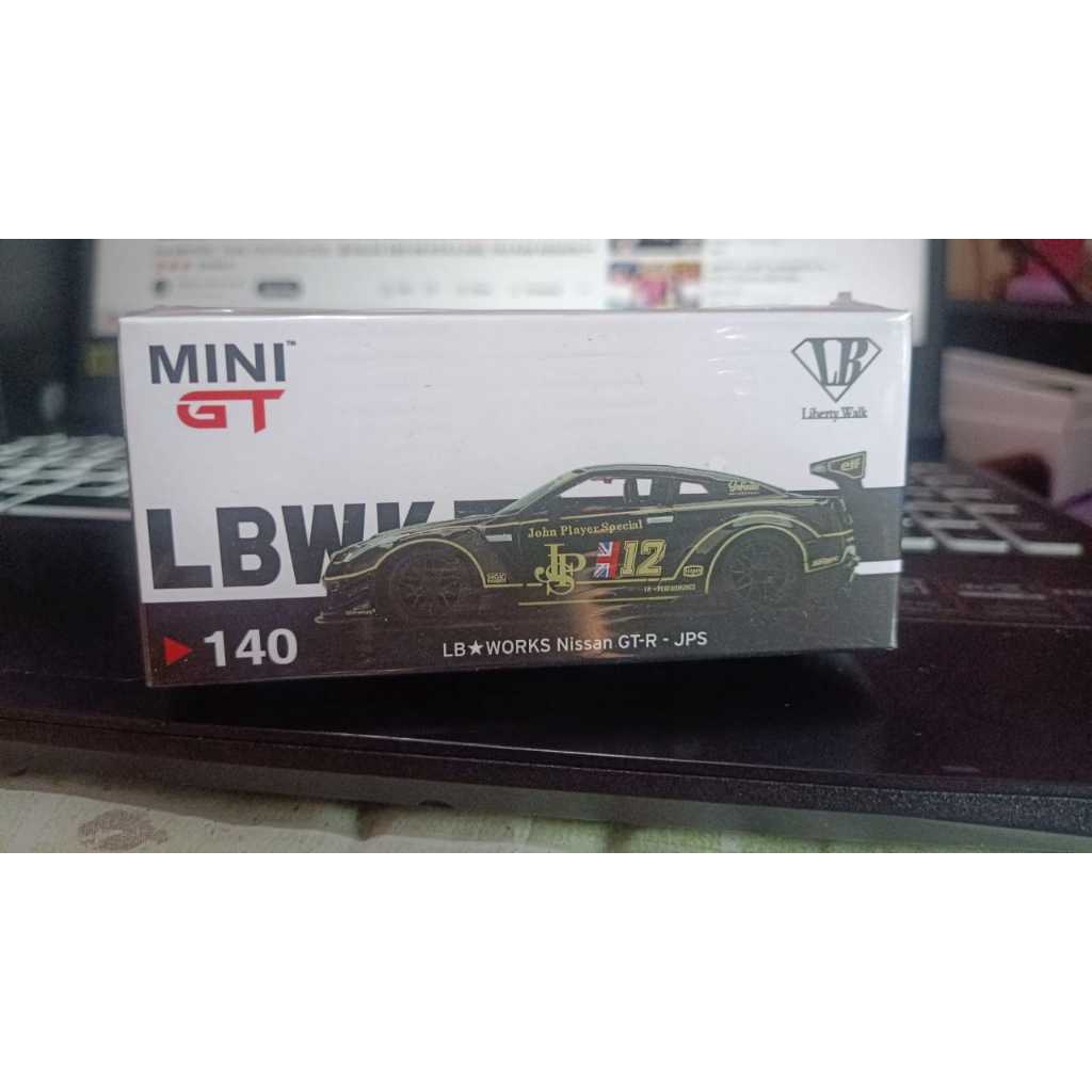 mini gt nissan skyline GTR R35 JPS 140