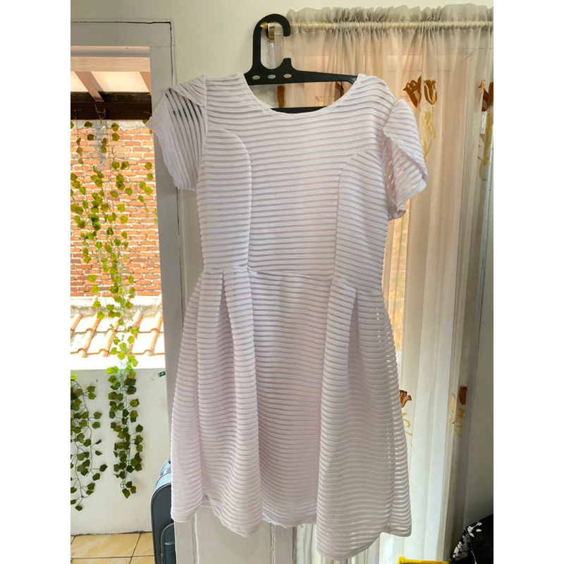 PRELOVED DRESS PUTIH JUMBO // BIGSIZE // PLUSSIZE // MIDI // LUCU MURAH // SIDI BAPTIS