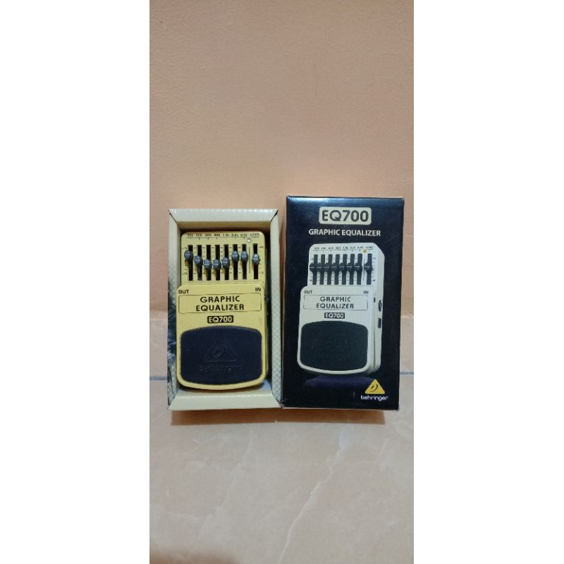 Equalizer Behringer EQ700