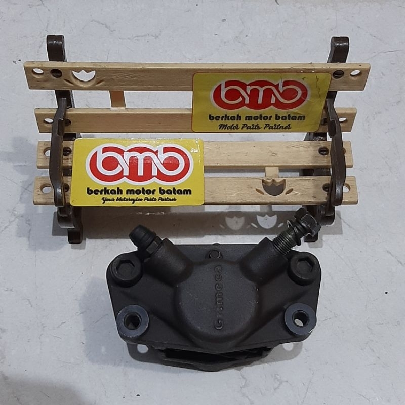 Aprilia Gilera Grimeca kaliper belakang rear brake caliper used