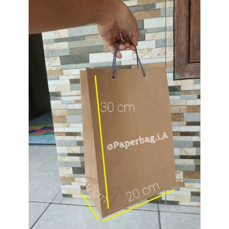 

Paperbag Polos Sablon 20x10x30cm Murah