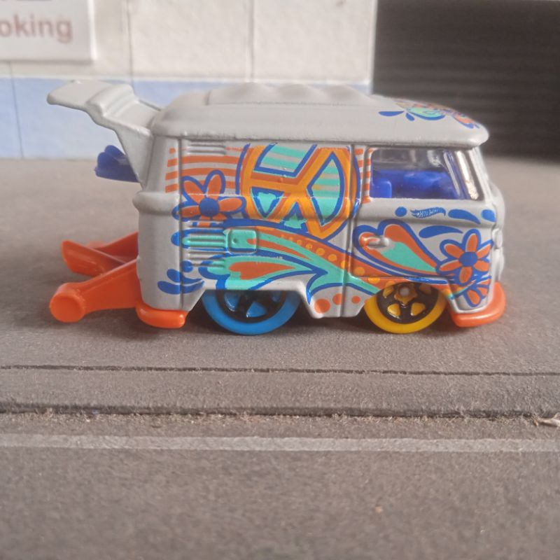 hot wheels hotwheels loose kool Kombi VW Volkswagen combi abu gray grey